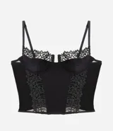 Corset negro de poliamida con busto de media copa sin relleno, tirantes finos ajustables y recortes de tul y encaje.