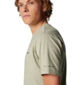 Remera de hombre Columbia color verde claro jaspeado, de corte clásico, manga corta y cuello redondo. Cuenta con tecnología Omni-Shade™ UPF 50 para protección solar y Omni-Wick™ para absorción de la humedad.
