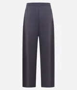 Pantalón de algodón color marrón, modelo barrel con cintura elástica, cordón para ajuste en la cintura y forro de polar.