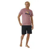 Remera de manga corta color burdeos con estampado gráfico frontales de la marca Rip Curl.