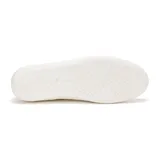 Sneaker unisex en color blanco, diseñado con nubuck y suela de goma para tracción.