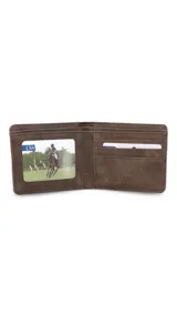 Billetera negra de símil cuero con banda elástica horizontal blanca. Interior con doble compartimento para billetes, visor y tarjeteros.