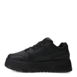 Zapatillas deportivas negras con plataforma, acordonadas.