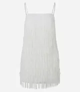 Vestido corto blanco con breteles finos y flecos en capas. Confeccionado en chiffon y escote cuadrado.