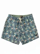 Short de baño estampado con cintura elástica y cordón ajustable. Cuenta con dos bolsillos laterales y uno trasero. Fabricado en tela ligera de secado rápido y logo bordado.