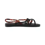 Sandalias Ipanema Diversa Verao con base negra y tiras finas color carey y negro trenzado.