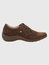 Zapato acordonado de cuero azul con suela marrón de goma.