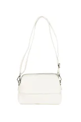Bandolera blanca de cuero vegano con correa ajustable.