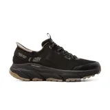 Championes Skechers Slip-ins Relaxed Fit D Lux Journey - Switch Stitch para hombre, color negro con detalles en marrón claro.