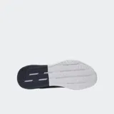 Championes Reebok Nanoflex TR 2 para hombre, color azul marino con detalles en blanco. Capellada de malla transpirable con refuerzos, cierre con cordones, clip de TPU en el talón y suela de alta tracción.