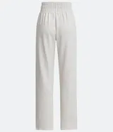 Pantalón pantalona deportiva color gris claro jaspeado, confeccionado en viscosa, poliéster, lino y elastano. Tiene cintura elástica, bolsillos laterales y corte ancho.