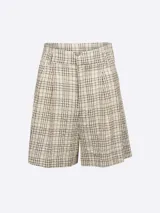 Short de tiro alto con estampado a cuadros en tonos beige y marrón.