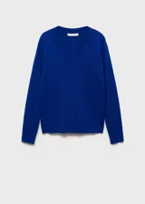 Sweater azul marino de punto fino con cuello en V y mangas largas.