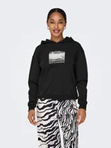 Sudadera negra con capucha, calce regular, hombros caídos, mangas largas y puños acanalados. Estampado en la espalda con una imagen y la frase "BE AFRAID & DO IT ANYWAY".