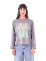 Remera gris con estampado de tigres y texto 'Rock N' Roll'.