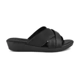 Sandalia Usaflex con capellada de cuero color negro y tiras cruzadas. Forro Usa Care en tejido resistente, suave y sedoso, que previene la propagación de bacterias. Suela Comfy extragruesa para mayor comodidad.