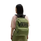 Mochila Vans Realm Flying color verde oliva con logo Vans estampado con patrón de camuflaje.