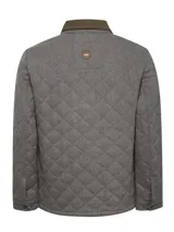 Chaqueta acolchada gris con patrón de rombos, cuello de pana marrón, cierre con broches metálicos, bolsillos frontales y bolsillo interno.
