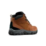 Bota de trekking Columbia Newton Ridge II, color marrón con detalles en negro y rojo. Fabricada en cuero y material sintético impermeable, con suela de goma Omni-Grip para mayor tracción.