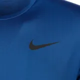 Remera Nike Pro Dri-FIT de hombre color azul con logo negro en el pecho.
