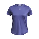 Remera deportiva negra de mujer con logo blanco en el pecho.