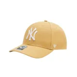 Gorro de béisbol color beige con el logo de los New York Yankees bordado en blanco en el frente. Marca 47 Brand, modelo MVP.