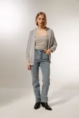 Saco plateado holgado de viscosa y lurex, con mangas 3/4.