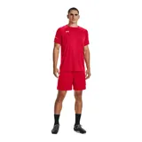 Short de entrenamiento rojo, ligero y elástico, diseñado para facilitar el movimiento y eliminar el sudor.