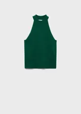 Top verde esmeralda de tejido de punto fino, cuello halter y diseño entallado.
