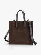 Cartera estructurada de gamuza color negro, con doble asa de mano y correa regulable y desmontable para llevar al hombro o cruzada.