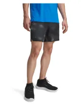 Short deportivo Under Armour Vanish Woven para hombre, color negro con estampado abstracto en gris oscuro y logo de la marca en el muslo izquierdo. Confeccionado en tejido ligero y transpirable de secado rápido.