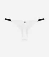 Bikini de microfibra texturizada color blanco, con corpiño triangular y bombacha colaless con laterales contrastantes y adornos de resina.