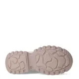 Zapatillas deportivas color beige con plataforma gruesa y acordonadas.