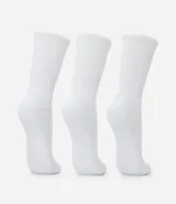 Kit de tres pares de medias deportivas largas de algodón blanco.