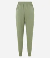 Pantalón jogger deportivo color verde oliva, con cintura elástica ajustable con lazo.