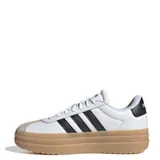 Championes Adidas VL Court Bold para mujer, color blanco con detalles en negro y suela marrón.