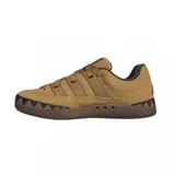 Zapatillas Adidas Adimatic color marrón con detalles en marrón oscuro.