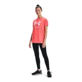 Remera deportiva Under Armour color fucsia con logo blanco estampado en el frente.