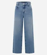 Pantalón skater de tiro bajo confeccionado en jeans con lavado dirty, trabillas anchas en la cintura y bolsillos diferenciados.