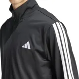 Conjunto deportivo Adidas negro con campera de cuello alto con cierre y pantalón largo. Ambos con logo de la marca en blanco y tres franjas blancas en los laterales.