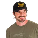 Gorro negro con visera curva y logo bordado de Caterpillar 100th Centennial en color dorado en el frente. Ajuste con hebilla en la parte trasera.