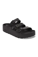 Sandalias negras de plataforma Papillio modelo Florida III Flex Platform Eva, con tres tiras ajustables con hebillas y plantilla anatómica.