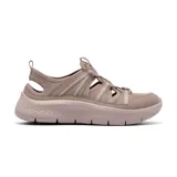 Sandalia casual Skechers Go Walk Flex Voyage color beige, con diseño de pescador, puntera cerrada y tira trasera. Fabricada con materiales veganos, plantilla Goga Mat contorneada y amortiguación Ultra Go.