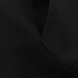 Campera negra con cierre metalizado, estampas en mangas y pecho.