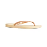 Ojotas Ipanema Classic Line color beige con tiras finas color cobre.