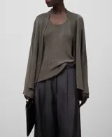 Chaqueta tipo kimono de punto metalizado color gris con viscosa. Manga japonesa.