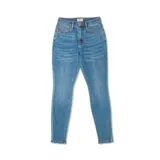 Pantalón de jean skinny de tiro alto, color celeste claro con lavado medio. Diseño de cinco bolsillos, cierre con cremallera y botón metálico.