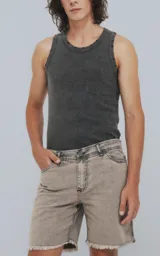 Musculosa gris de morley con corte slim fit.