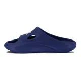 Chancletas Diadora modelo Agia, color azul marino con logo blanco.