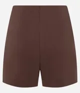 Short negro de tiro alto, corte recto y corto, con cierre lateral de cremallera.